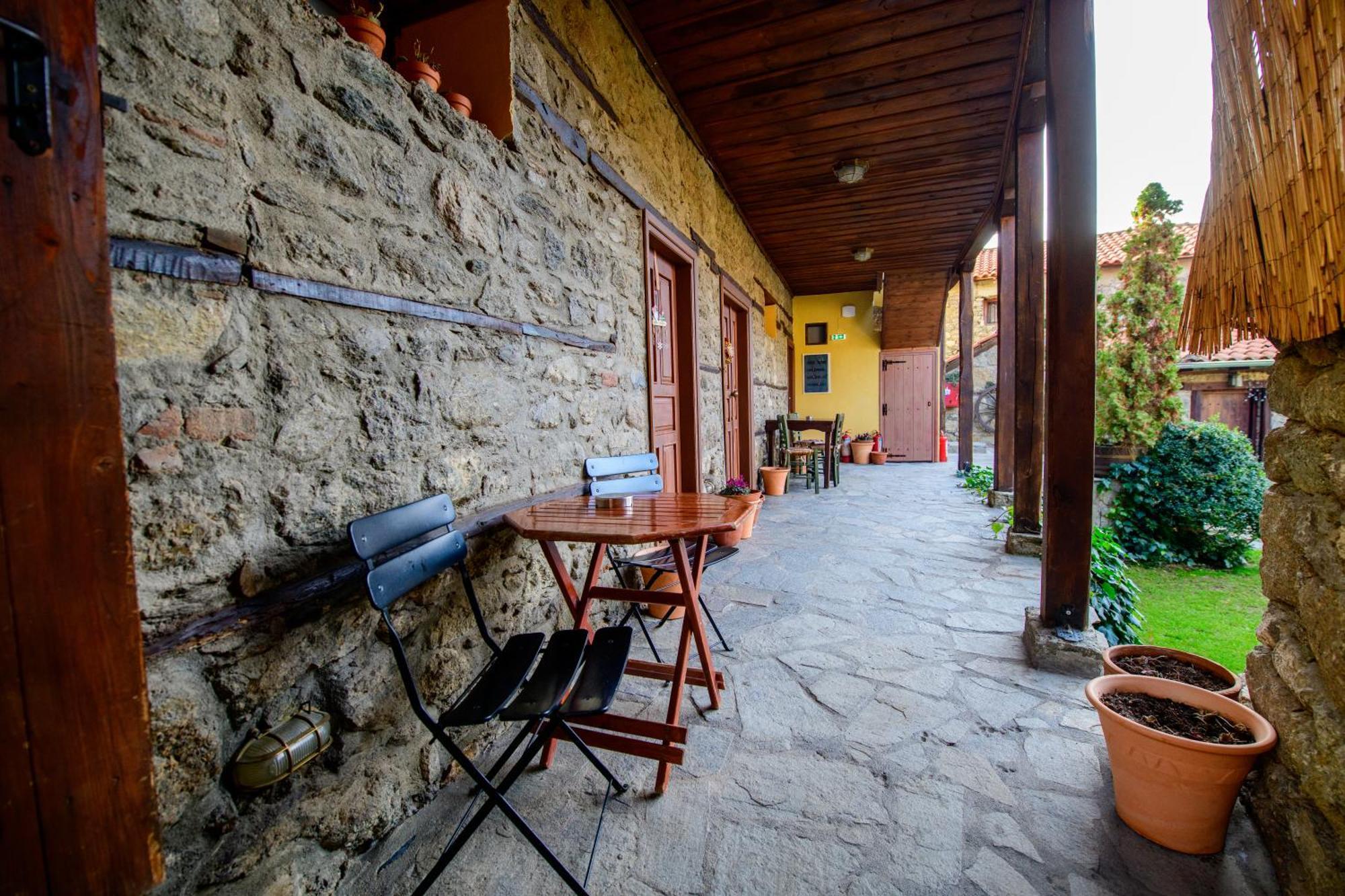 Agios Germanos Hotell Eksteriør bilde