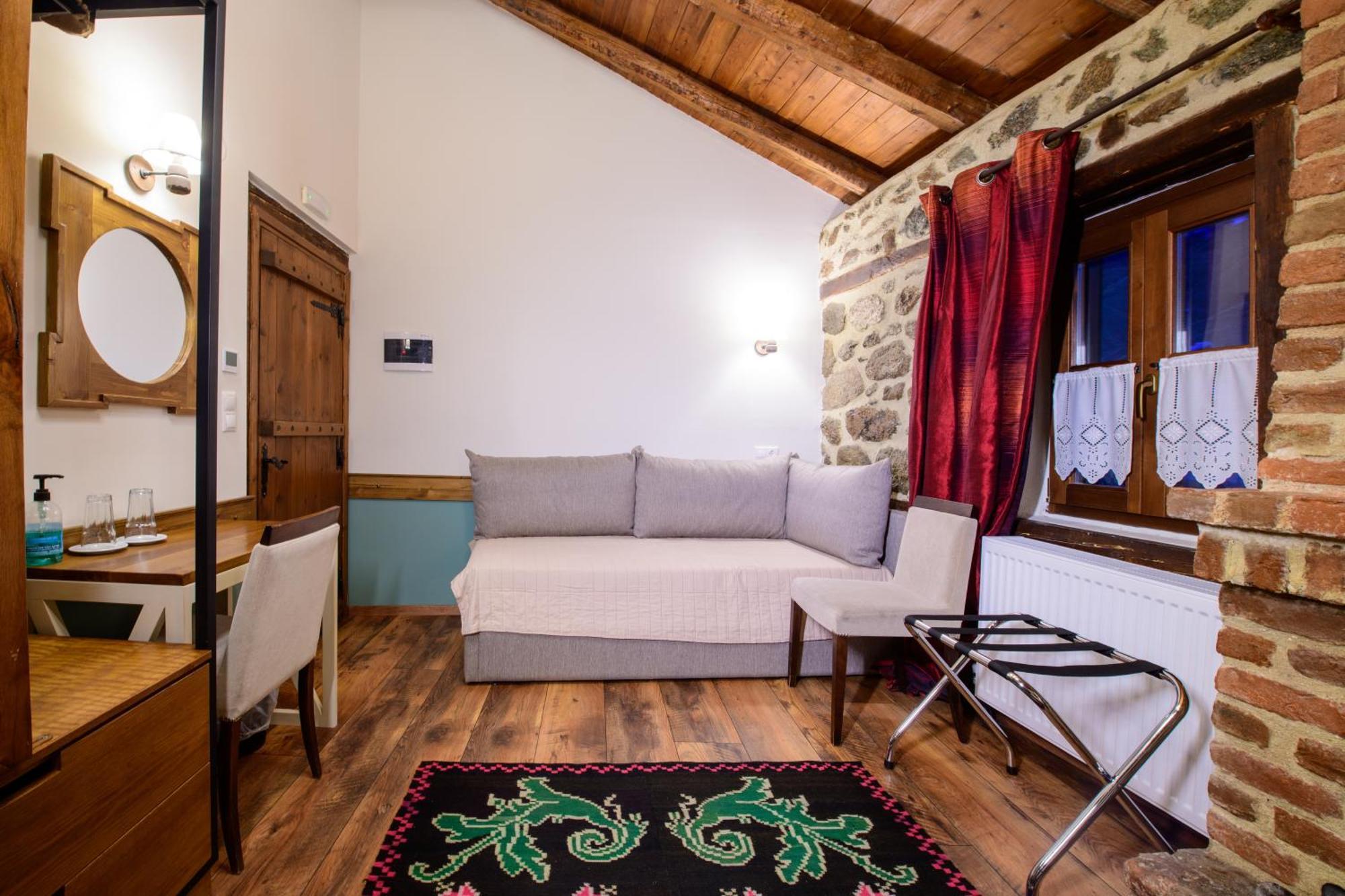 Agios Germanos Hotell Eksteriør bilde