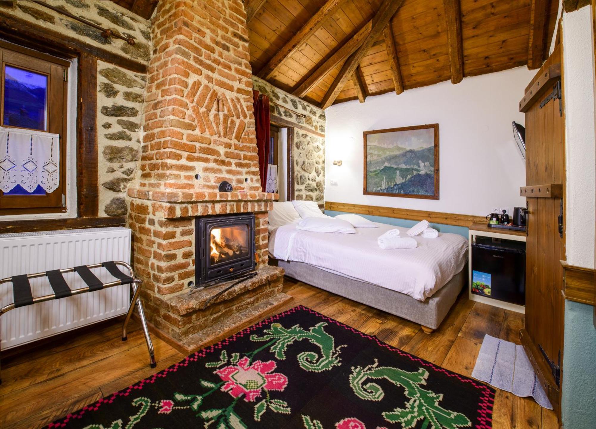 Agios Germanos Hotell Eksteriør bilde