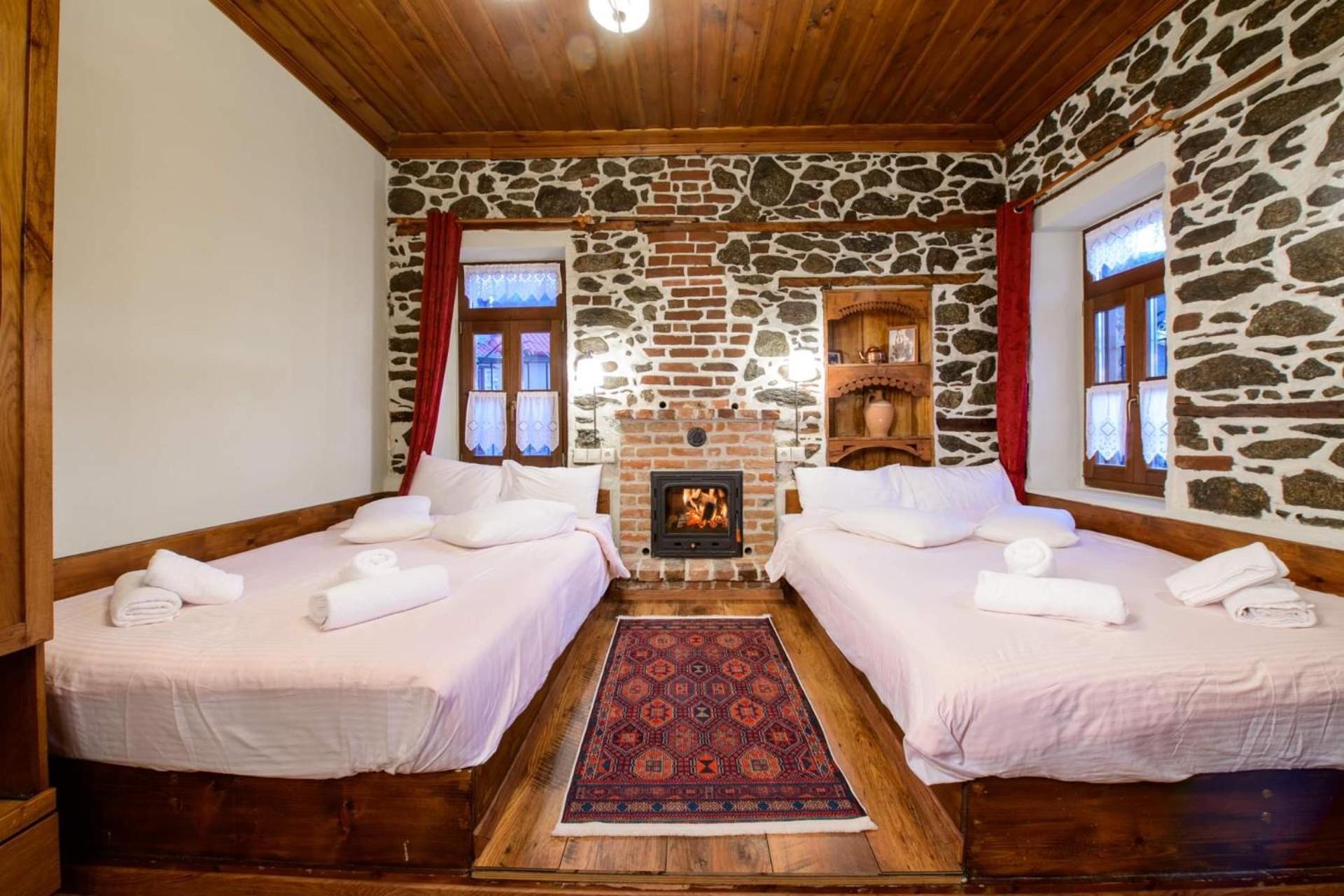 Agios Germanos Hotell Eksteriør bilde
